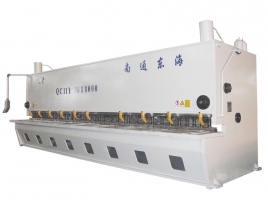 QC11Y-16x8000 Hydraulic Guillotine Shearing Machine